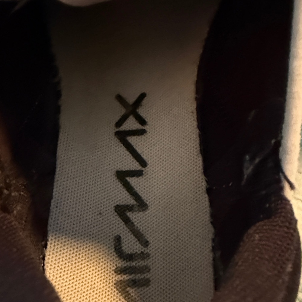 Nike Air70 size 8 pre-loved - Picture 6 of 8